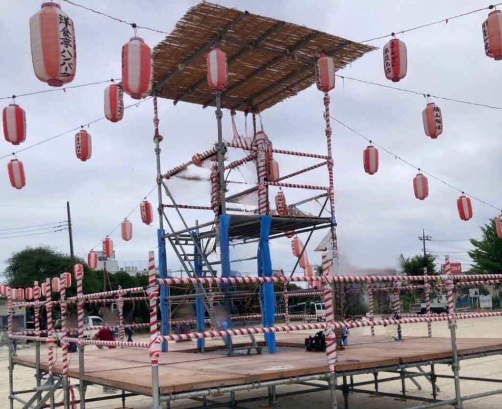 夏の風物詩】盆踊りの櫓（やぐら）今年も設置しました！ | 埼玉県の